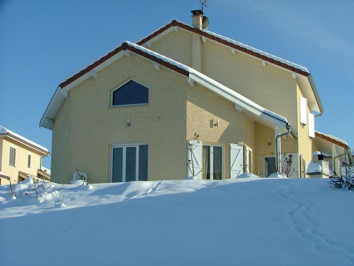Les Enselmes Bed and Breakfast Montagnieu  Exteriör bild